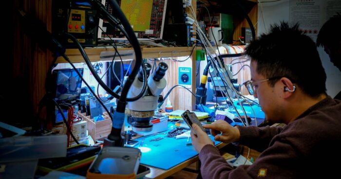iPhone 17 Air Hızlı Şarj Başlıyor Ama Birkaç Saniye Sonra Kesiliyor