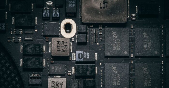 Samsung Galaxy S25 Ultra Şarj Soketi Isınıyor ve Şarj Kesiliyor