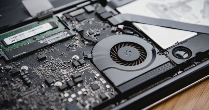 MacBook Pro A1708 Bataryası Bittikten Sonra Tepki Vermiyor - Keskin Teknoloji Mersin