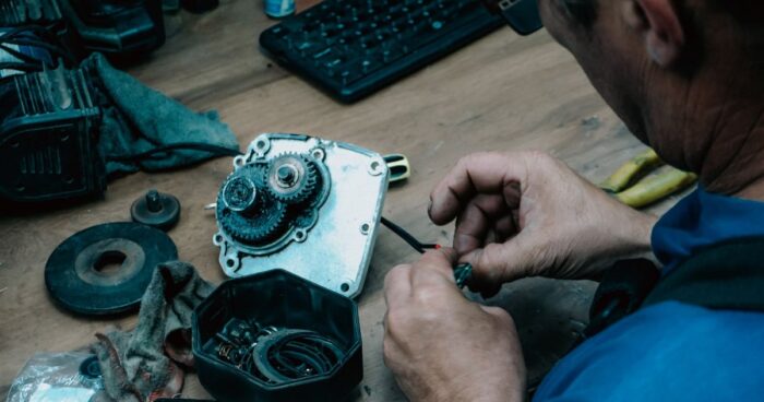Motorola Moto G85 Nem Uyarısı Gitmiyor ve Kablolu Şarj Çalışmıyor
