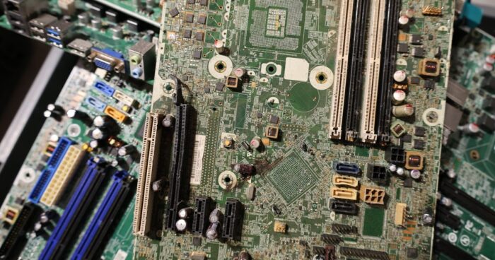 Lenovo V17 G4 IRU Bataryası Bittikten Sonra Hiç Açılmıyor
