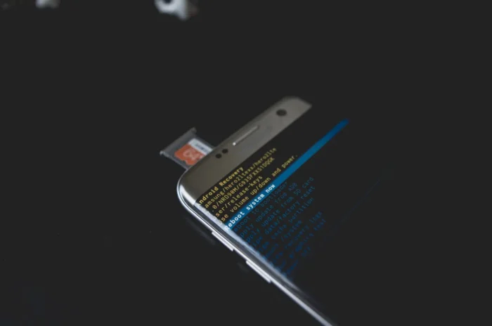 Telefon Açılıyor Ama Ekran Gelmiyorsa Anakart Sorunları