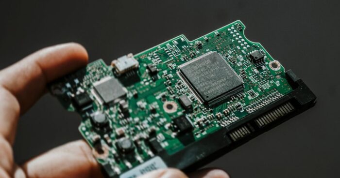 Telefon Kapalıyken Bile Isınıyor: Anakart Kısa Devresi